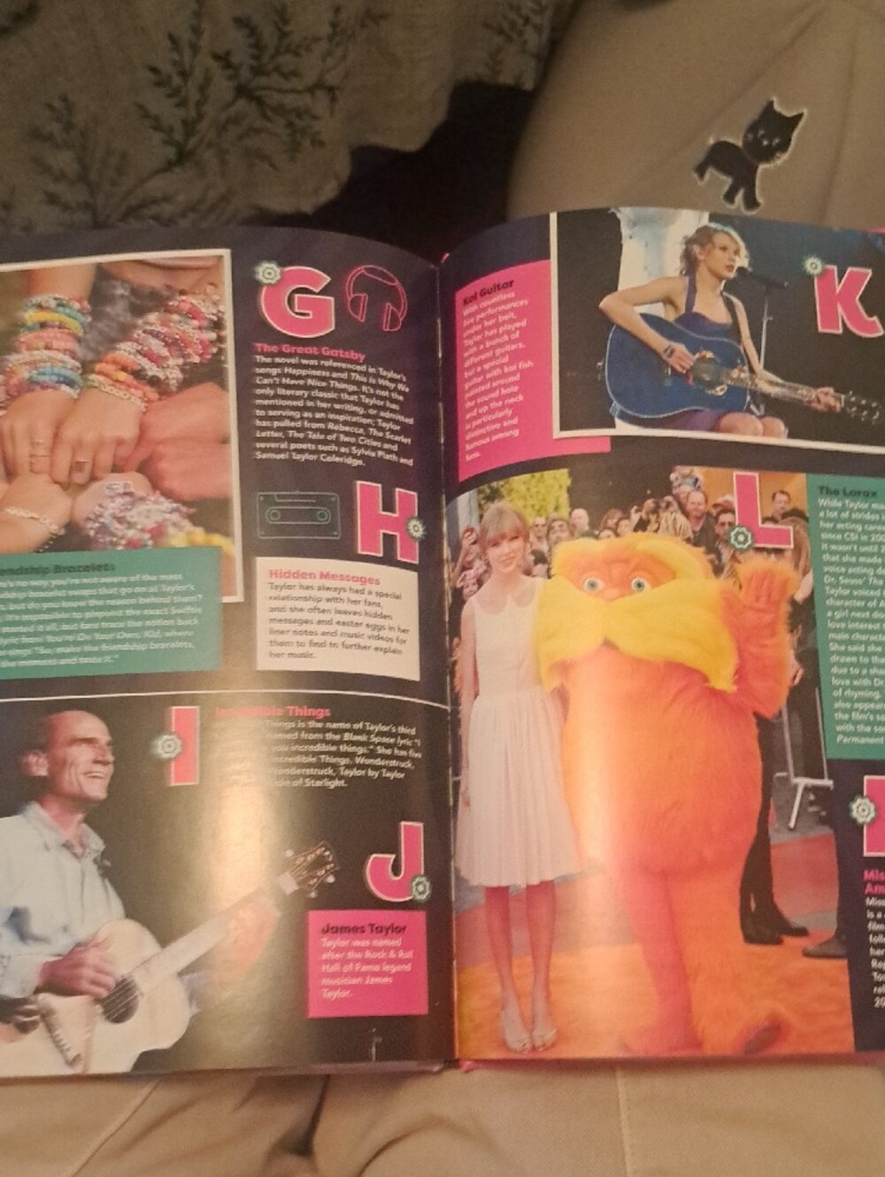 Taylor Swift Miss Americana Annual 2025 | Hardcover | NEW | 100% Unofficial - Picture 10 of 12